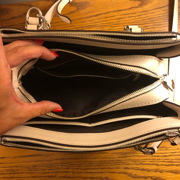 Coach Brooklyn Carryall. Chalk/silver - Picture 6 of 7